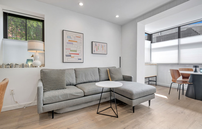 1412 15 ST NW
