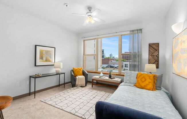 Fifth Avenue Place Apartments