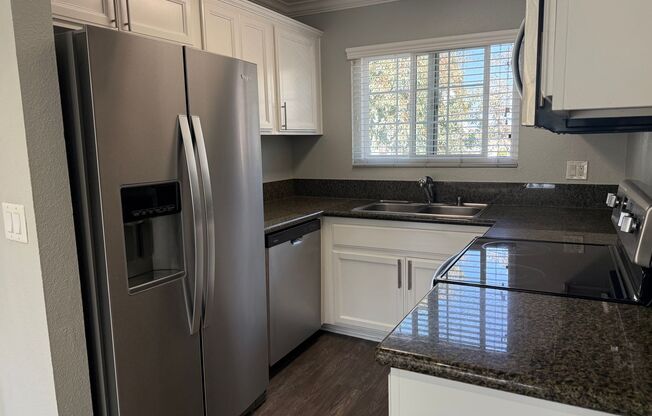 2 beds, 1 bath, 850 sqft, $2,480, Unit 785K