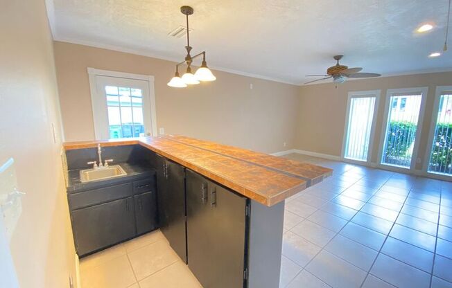 2514 TUSCARORA TRL