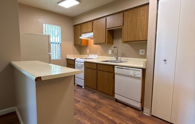 1 bed, 1 bath, 379 sqft, $679, Unit 129