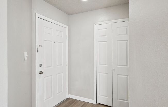 1 bed, 1 bath, 698 sqft, $1,285