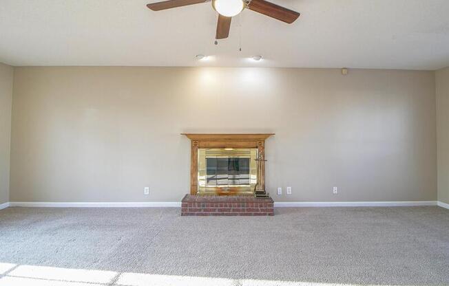 3417 E. Henderson Way