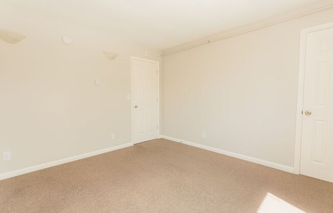 2 beds, 1 bath, 690 sqft, $2,800, Unit 210