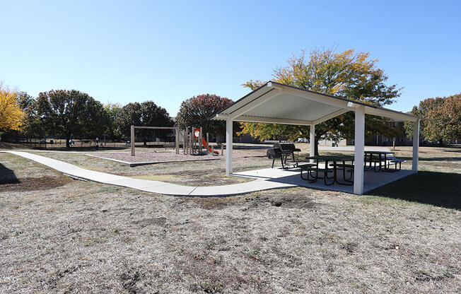 playground and covered picnic area at cross creek apartments and townhomes