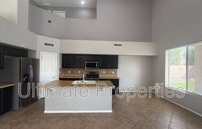 3439 N 126 DR