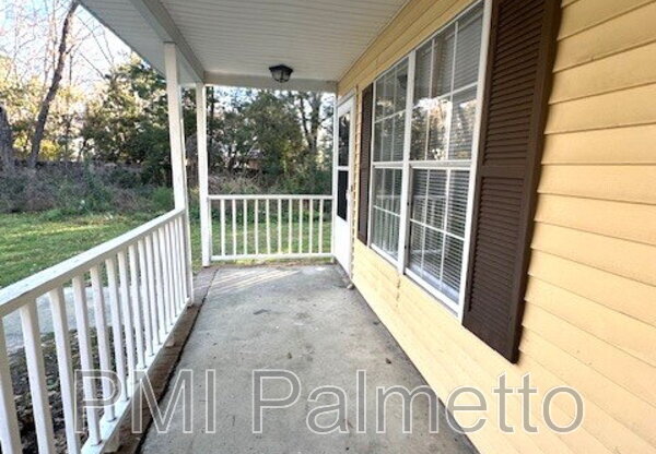 131 COUNTRY TOWN DR