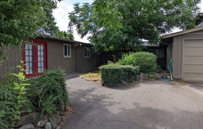 West Slope Apartments