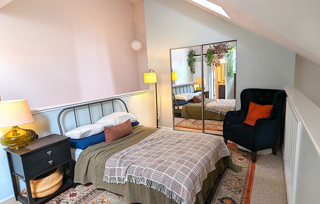 1 bed, 2 baths, 708 sqft, $2,100, Unit A304