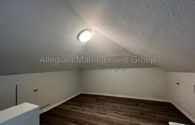 1 bed, 1 bath, 716 sqft, $1,325, Unit 5