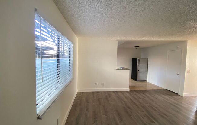 2 beds, 1 bath, 800 sqft, $2,195, Unit #3