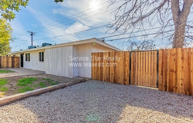 4142 N 9 AVE