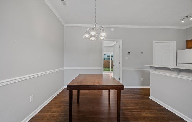 2 beds, 2 baths, $1,995