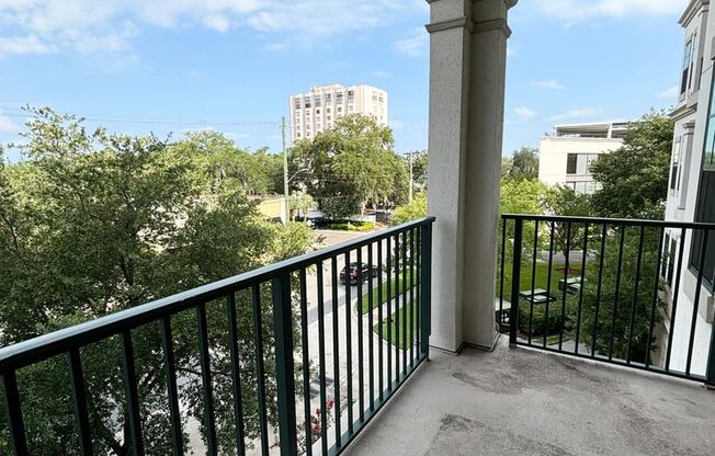 2 beds, 2 baths, $1,950, Unit # 320