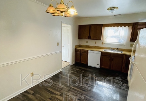 3393 KINGS NCK DR