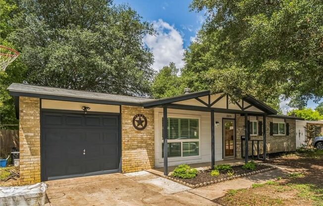 3-BEDROOM, 3-BATHROOM IN SCHERTZ