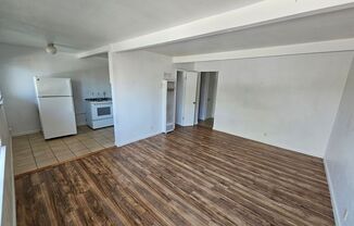 2 beds, 1 bath, $1,995