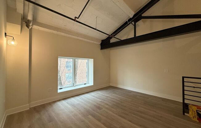 1 bed, 1.5 baths, 689 sqft, $3,375, Unit 202
