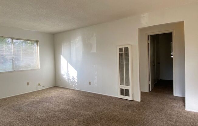 2 beds, 1 bath, 670 sqft, $1,395, Unit 2868002001