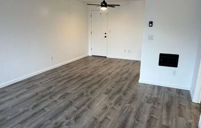 5018-3t - 851 NE A Street #A-D