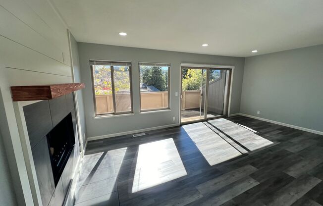 STUNNING FULLY RENOVATED THREE BEDROOM TOWNHOUSE