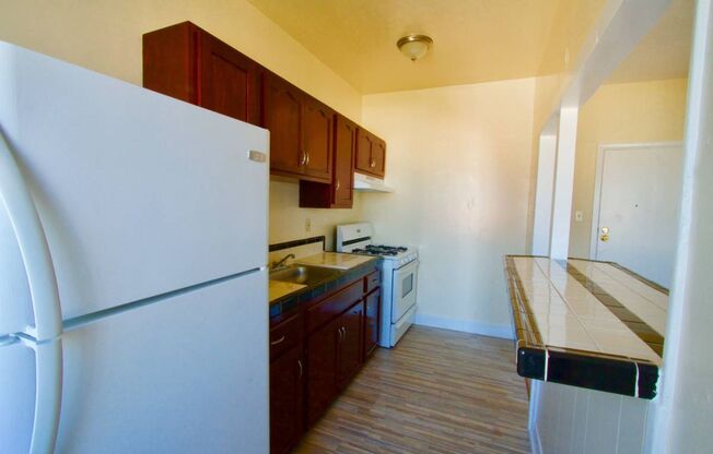 Studio, 1 bath, 550 sqft, $1,450, Unit 08