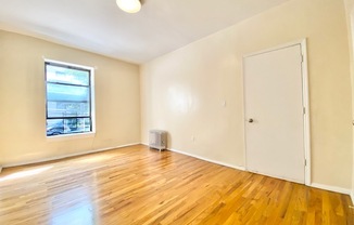 1 bed, 1 bath, $2,300, Unit 1-BB