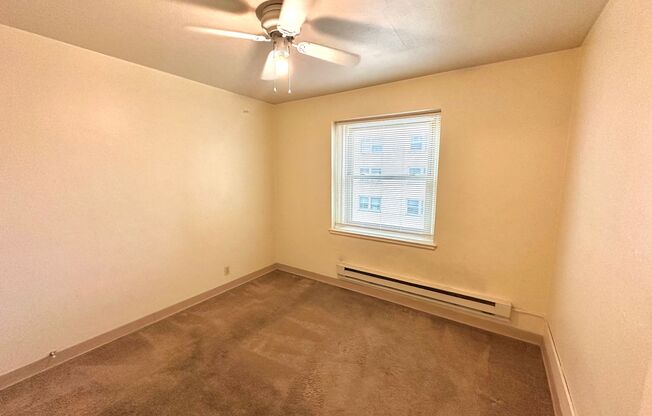 1 bed, 1 bath, $895, Unit 413