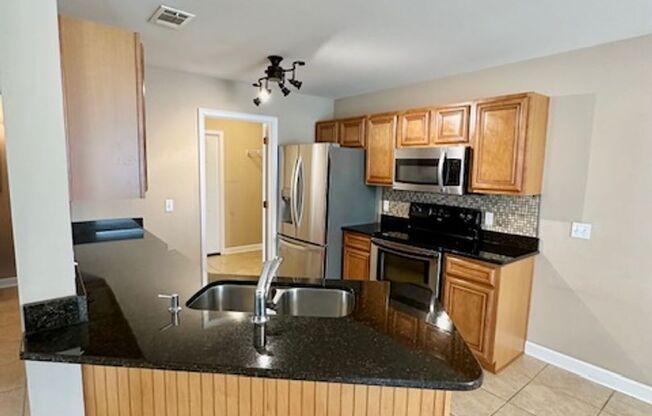 3 beds, 2.5 baths, $2,350