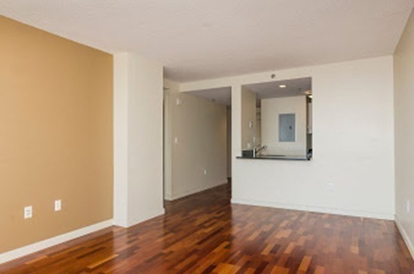 1 bed, 1 bath, 663 sqft, $3,200, Unit 2128