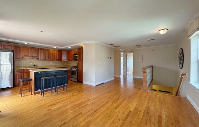 34 MITCHELL ST