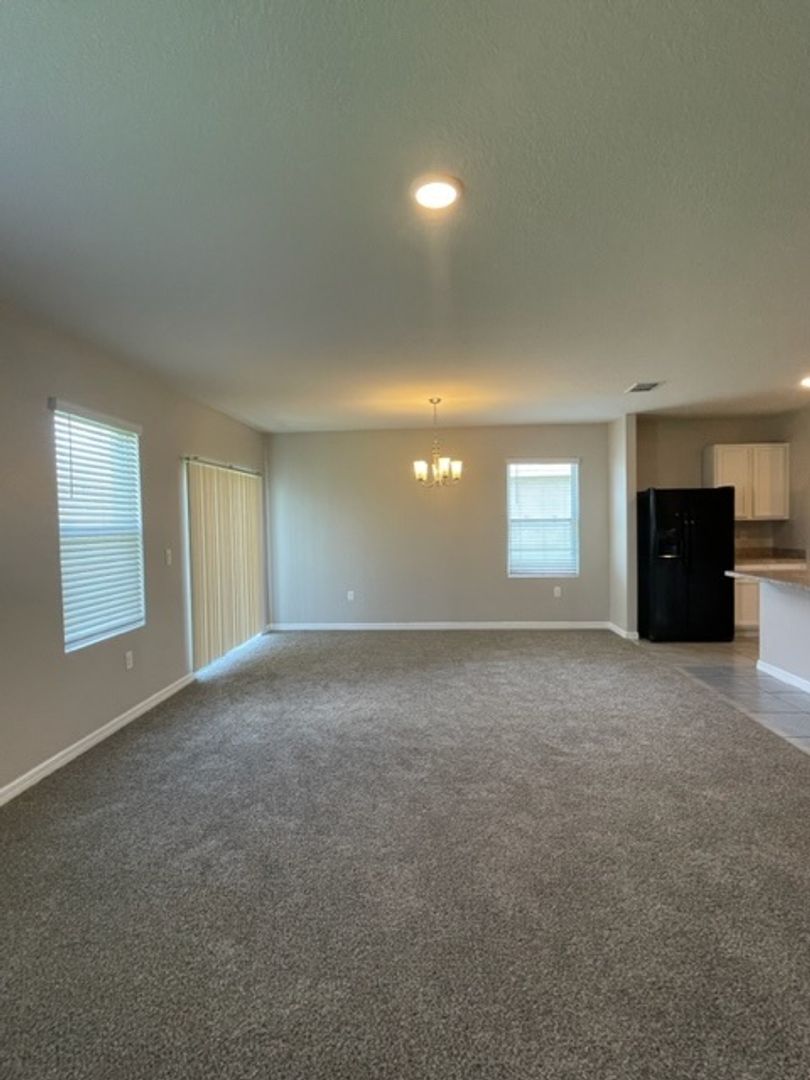 Winter Haven 4 Bed 2 Bath Home for Rent