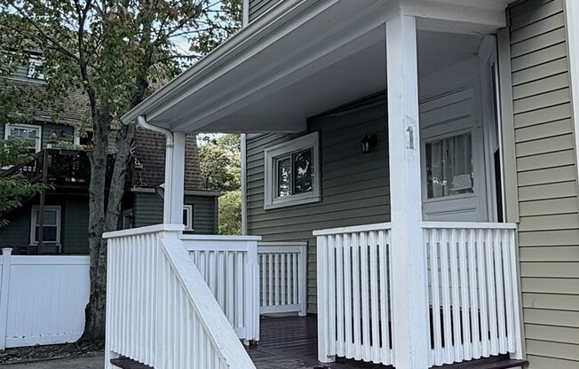 2 beds, 1 bath, 1,000 sqft, $2,350, Unit 1