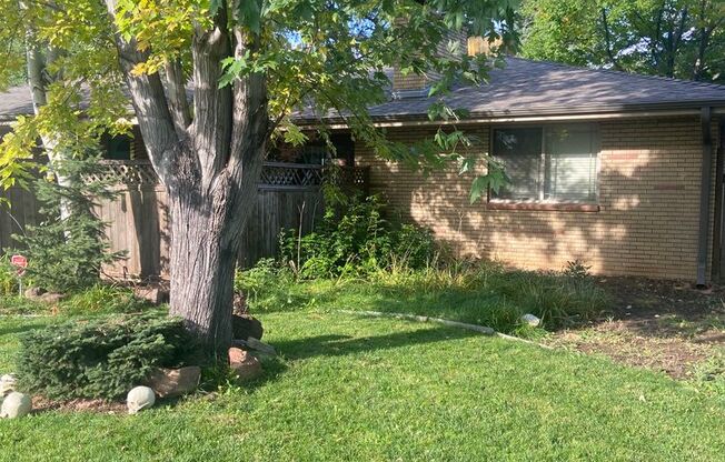 Charming 3 Bed, 1.5 Bath Home in Central Fort Collins
