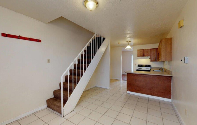 UNM/CNM 2BD 1BA Townhouse in Nob Hill