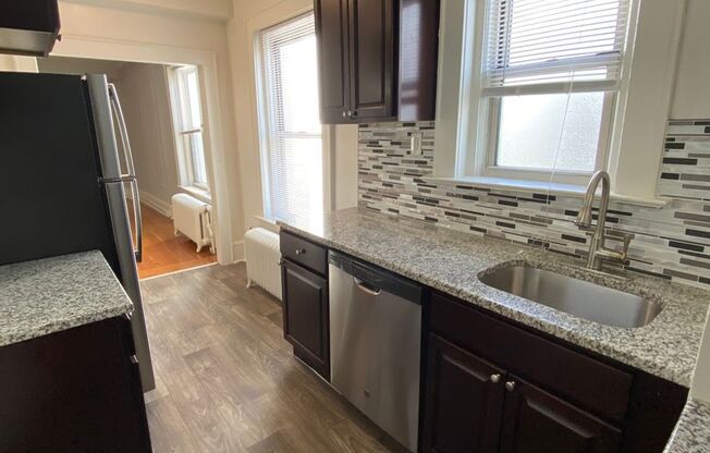 1 bed, 1 bath, 700 sqft, $2,282, Unit A03