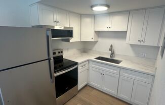 1 bed, 1 bath, $2,500, Unit 3