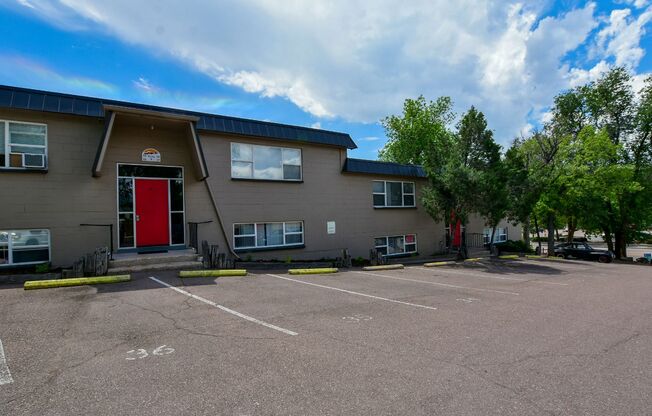 2 beds, 1 bath, 787 sqft, $1,345, Unit Unit 05