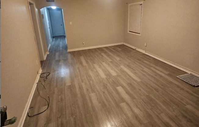 2 beds, 1 bath, $950