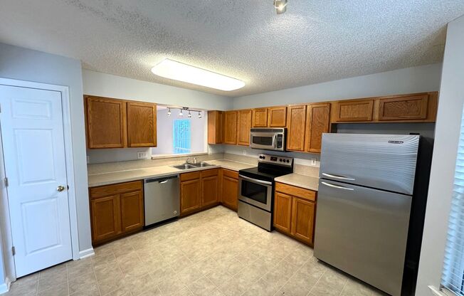 696 Hampton Downs Ct