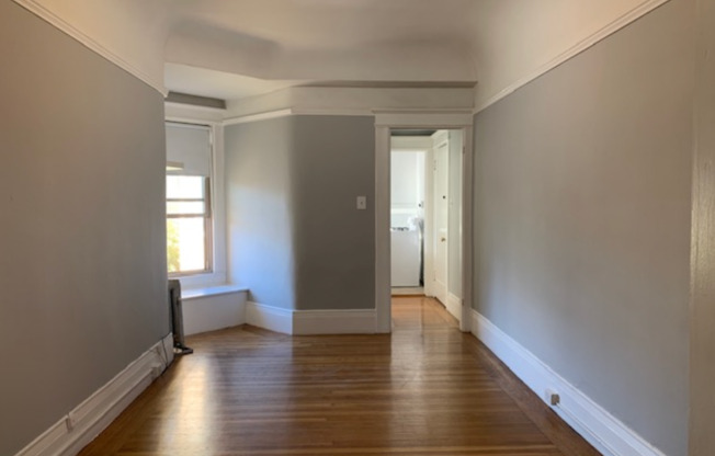 Studio, 1 bath, $1,350, Unit 304