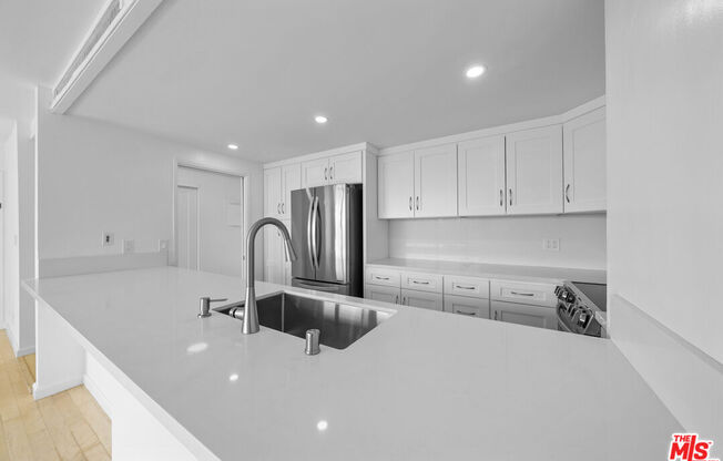 2 beds, 2 baths, 1,080 sqft, $6,300, Unit 808
