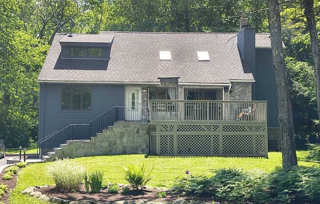 421 E HYERDALE DR