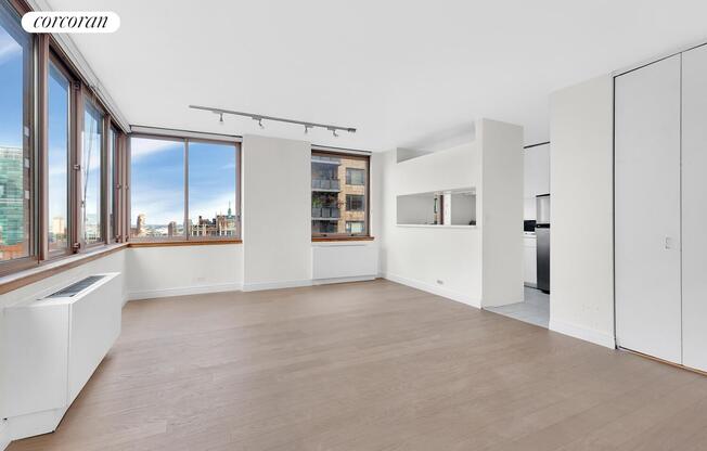 1 bed, 2.5 baths, 849 sqft, $5,500, Unit 30G