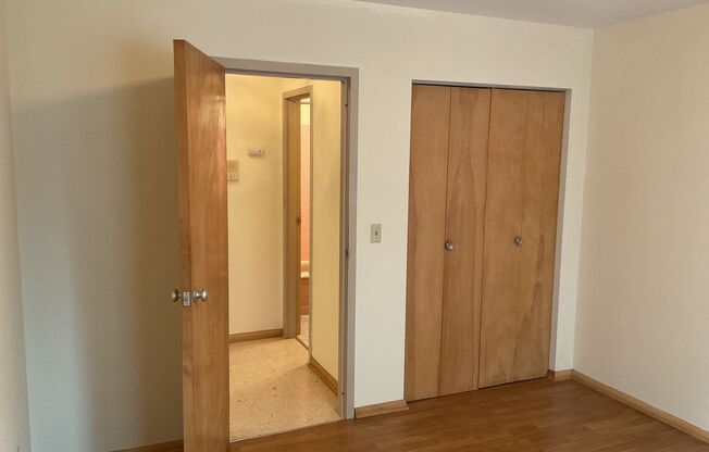 1 bed, 1 bath, 565 sqft, $1,049, Unit Unit 1