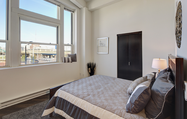 1 bed, 1 bath, 990 sqft, $2,000, Unit 411