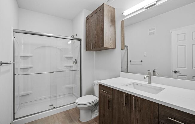 3 beds, 3 baths, 1,674 sqft, $2,050, Unit H-404