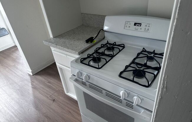 119 &amp; 121 Flower