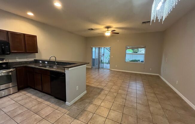 3 beds, 2 baths, $2,095