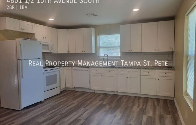 4801 1/2 15 AVE S